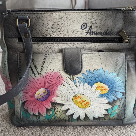 Anuschka 4 piece set floral hand painted bags - Picture 2 of 14